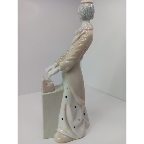 Porcelain Cascades Clown Playing The Piano With Dice 10" Tall 6340C - Picture 4 of 9